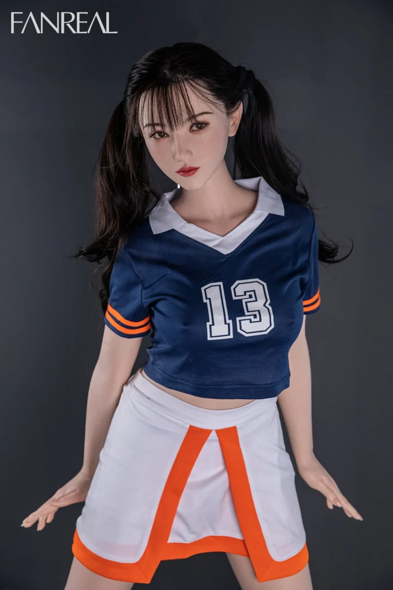 Fanreal Doll 162 cm bonnet C silicone – Yao V2