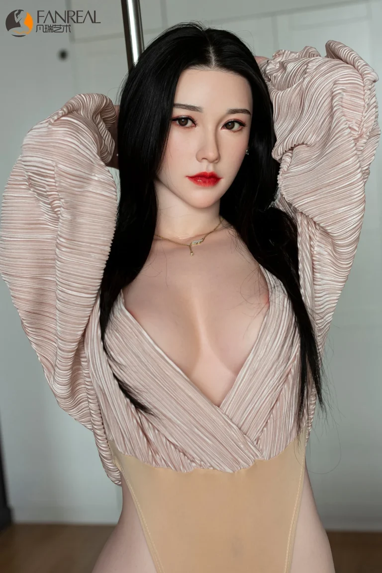 Fanreal Doll 173 cm bonnet D silicone – Weiwei