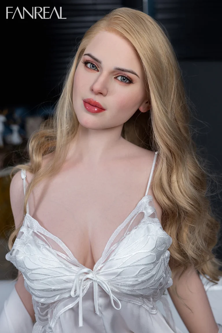 Fanreal Doll Gina – 155 cm bonnet F silicone poupée sexuelle avec Real peau texture V2