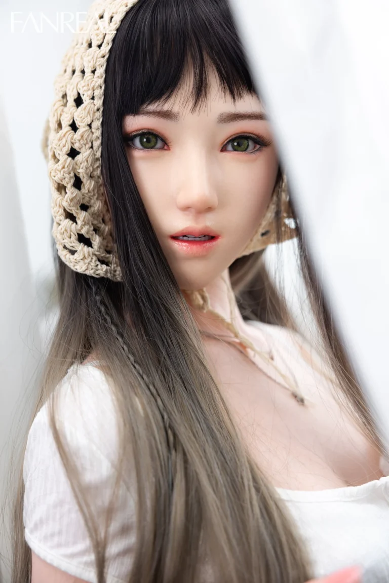 Fanreal Doll Jia – 158 cm bonnet B réaliste silicone poupée sexuelle