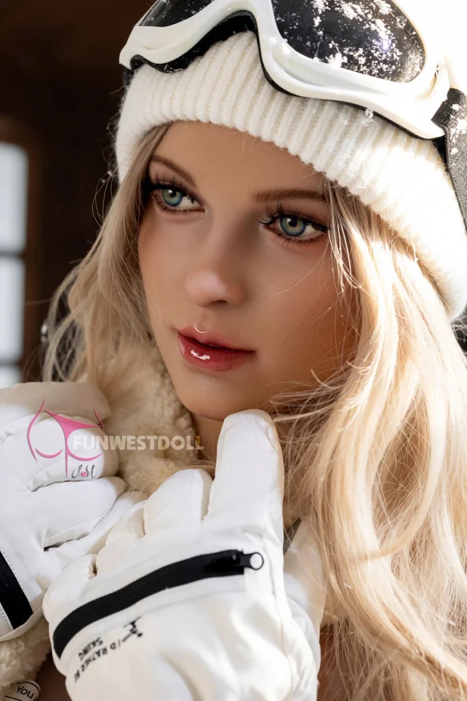 FunWest Doll 163 cm bonnet G TPE – Eira — vue 1
