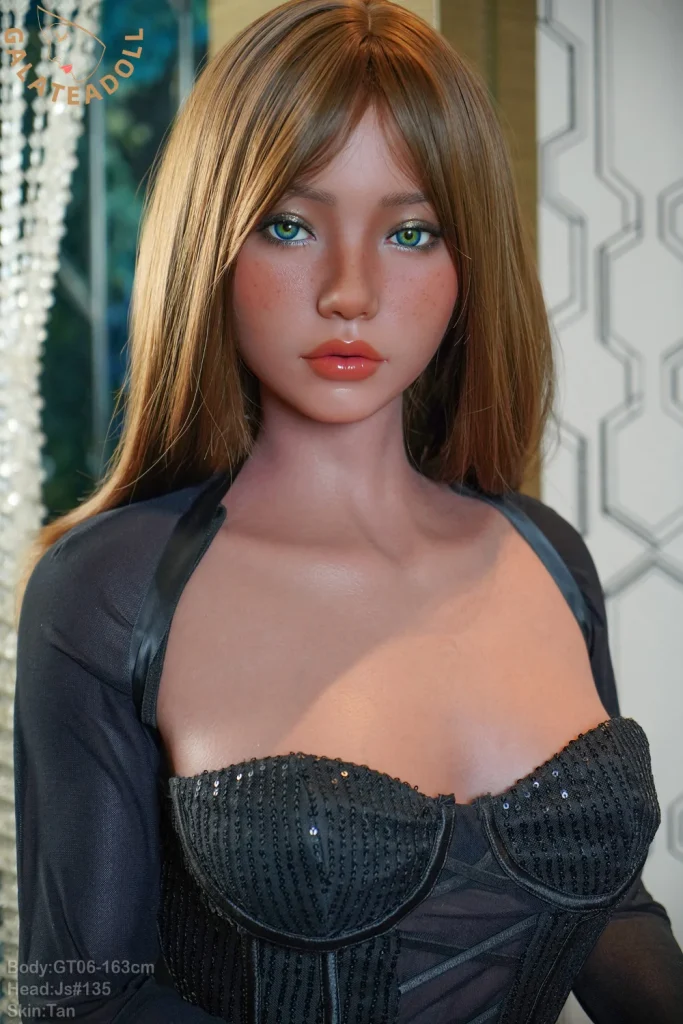 Galatea Doll 163 cm bonnet D silicone – JS135 V3 — vue 1
