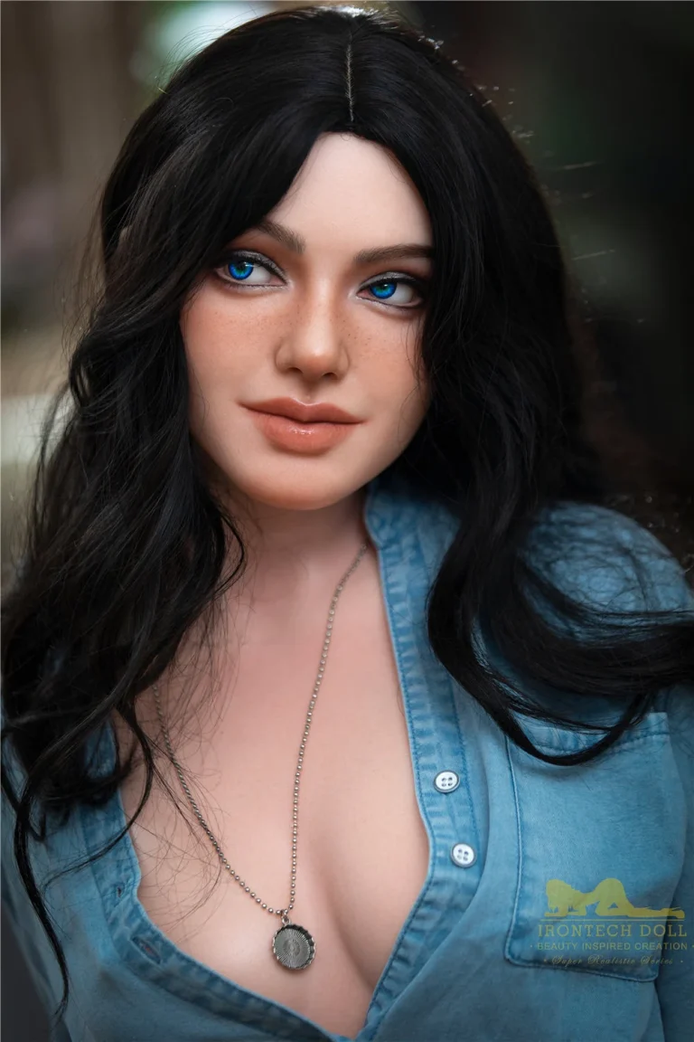 Irontech Doll 152 cm bonnet A silicone – Ivy