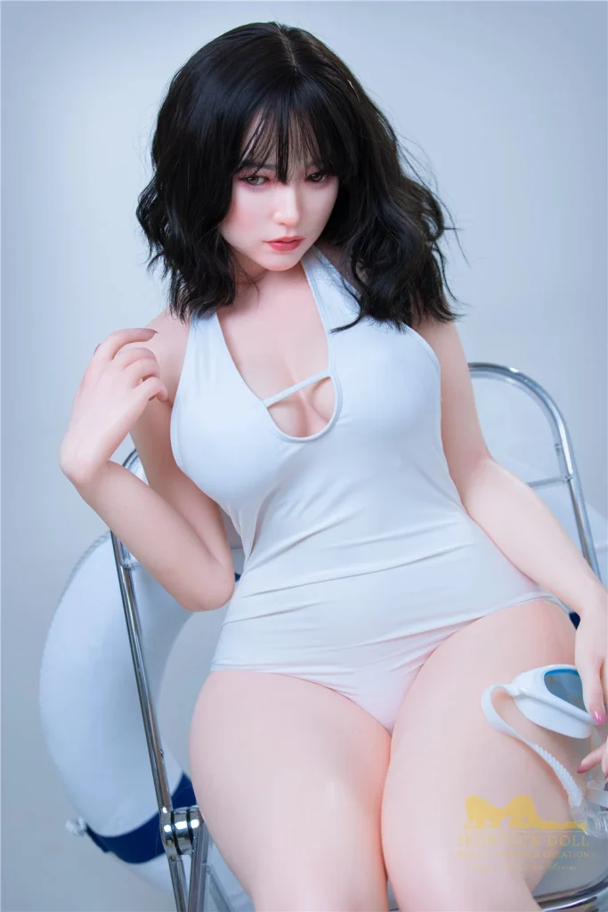 Irontech Doll 153 cm bonnet E silicone – Misa — vue 1