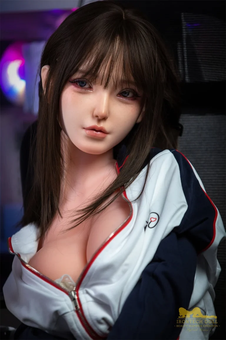 Irontech Doll 154 cm bonnet F Hybride – Yu