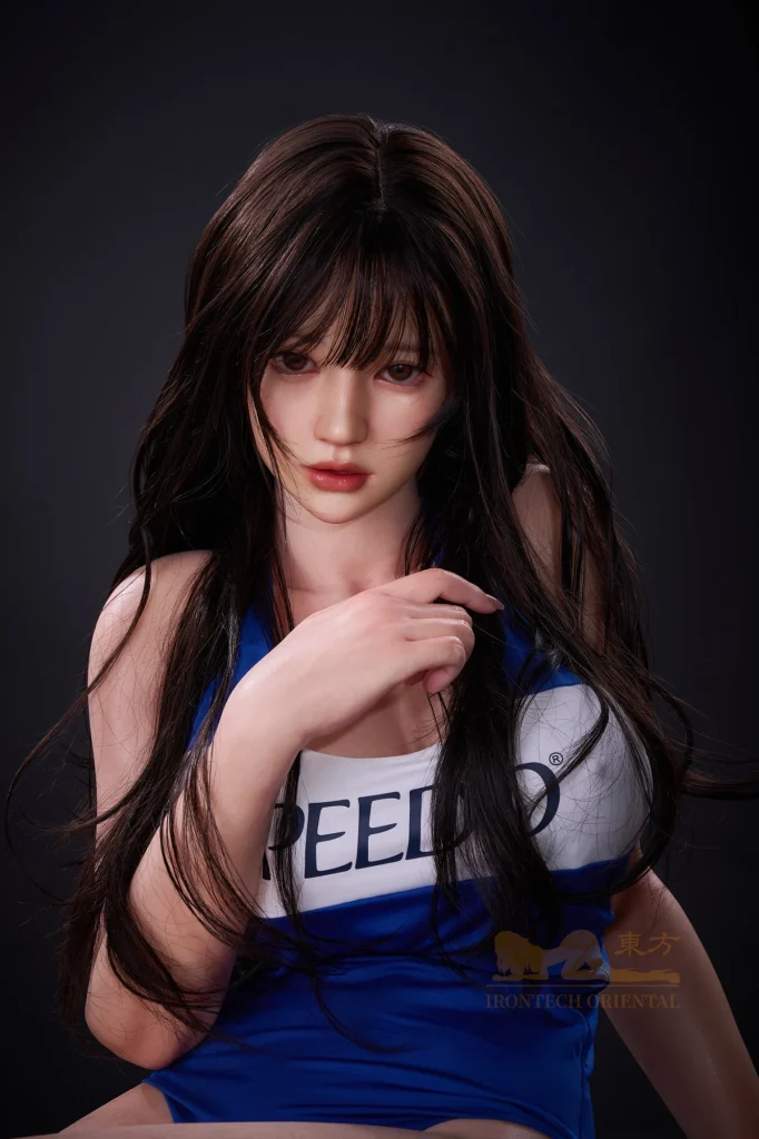 Irontech Doll 161 cm bonnet F Oriental série silicone – Evie V2 — vue 1