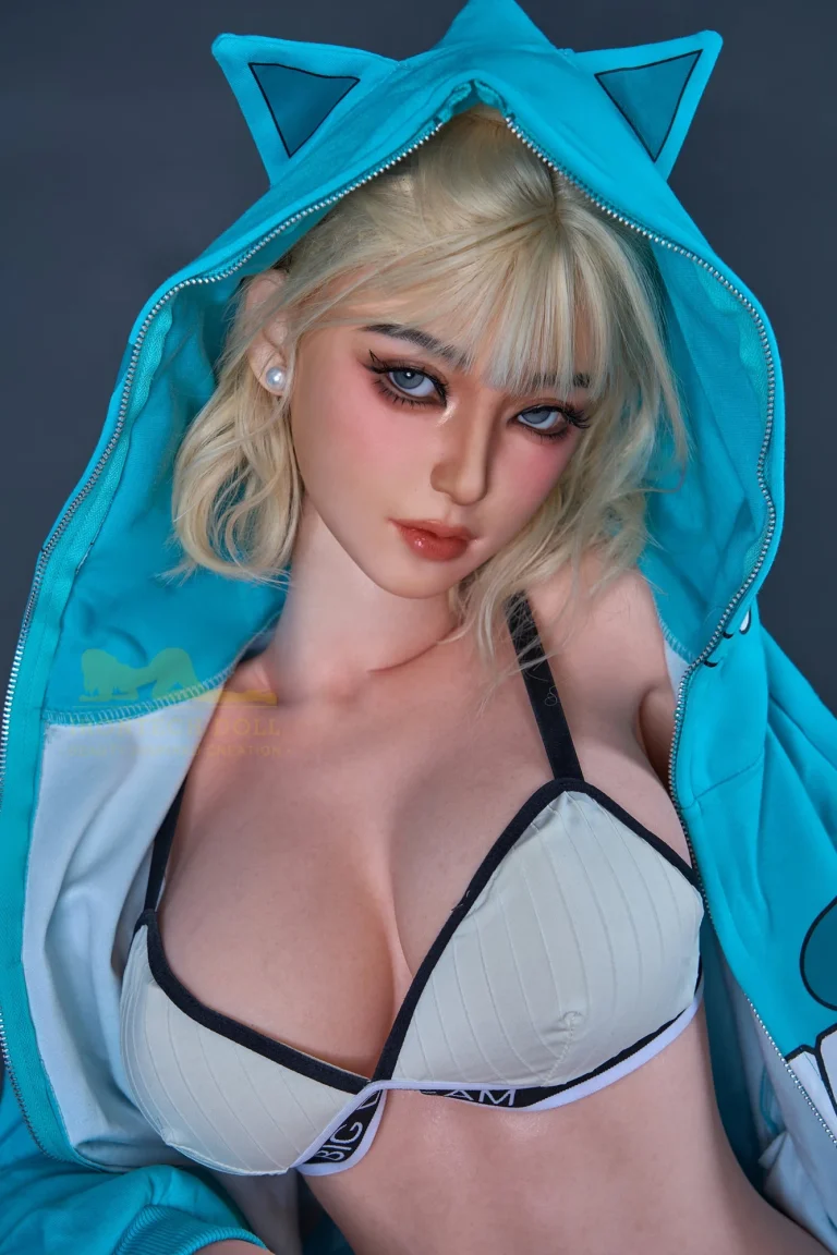 Irontech Doll 161 cm bonnet F silicone – Miku V2
