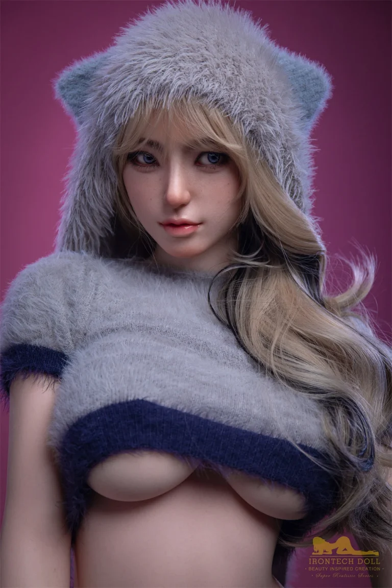 Irontech Doll 164 cm bonnet G silicone – Miku