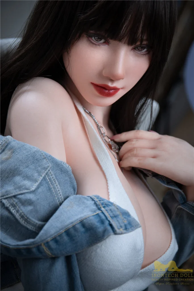 Irontech Doll 165 cm bonnet F silicone – Rita — vue 1