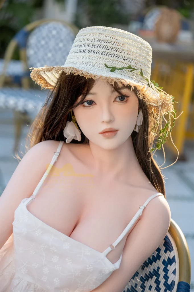 Irontech Doll 166 cm silicone – Lingnai — vue 1
