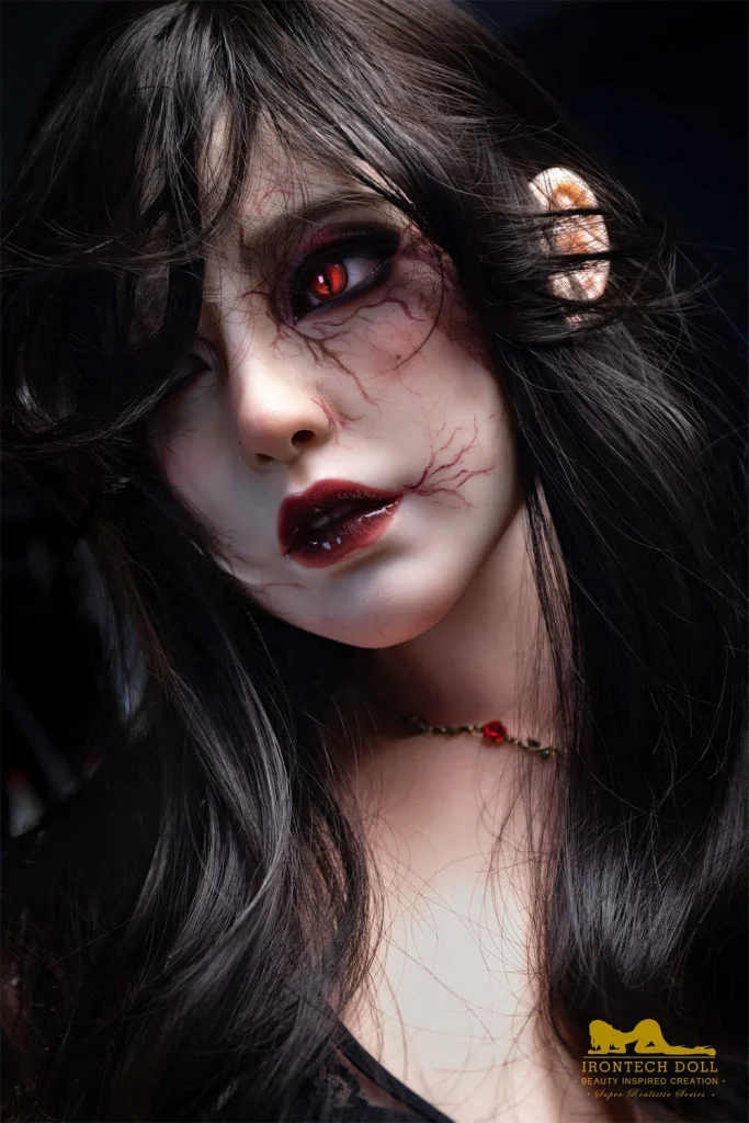 Irontech Doll 167 cm bonnet D silicone – Halloween Eileen — vue 1