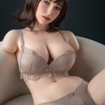 Jiusheng Doll 107 cm silicone Buste T4 – Lydia — vue 2