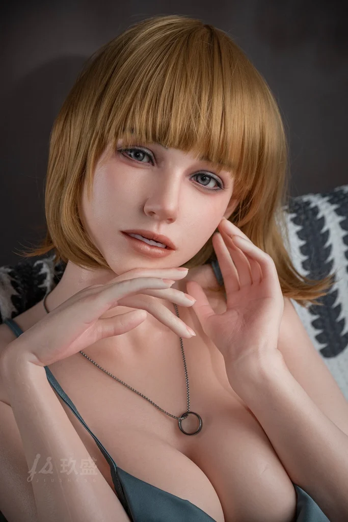 Jiusheng Doll 152 cm bonnet E silicone – Yoyo — vue 1