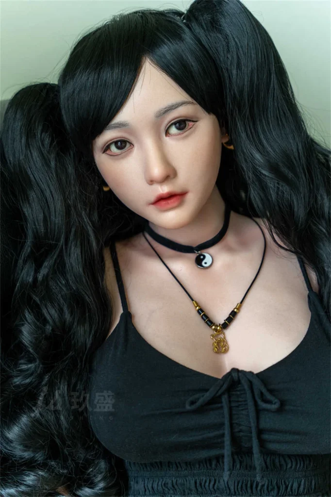 Jiusheng Doll 158 cm bonnet E silicone – Betty — vue 1