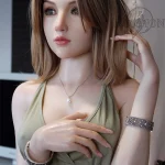 Normon Doll 165 cm bonnet C silicone – Bess — vue 4