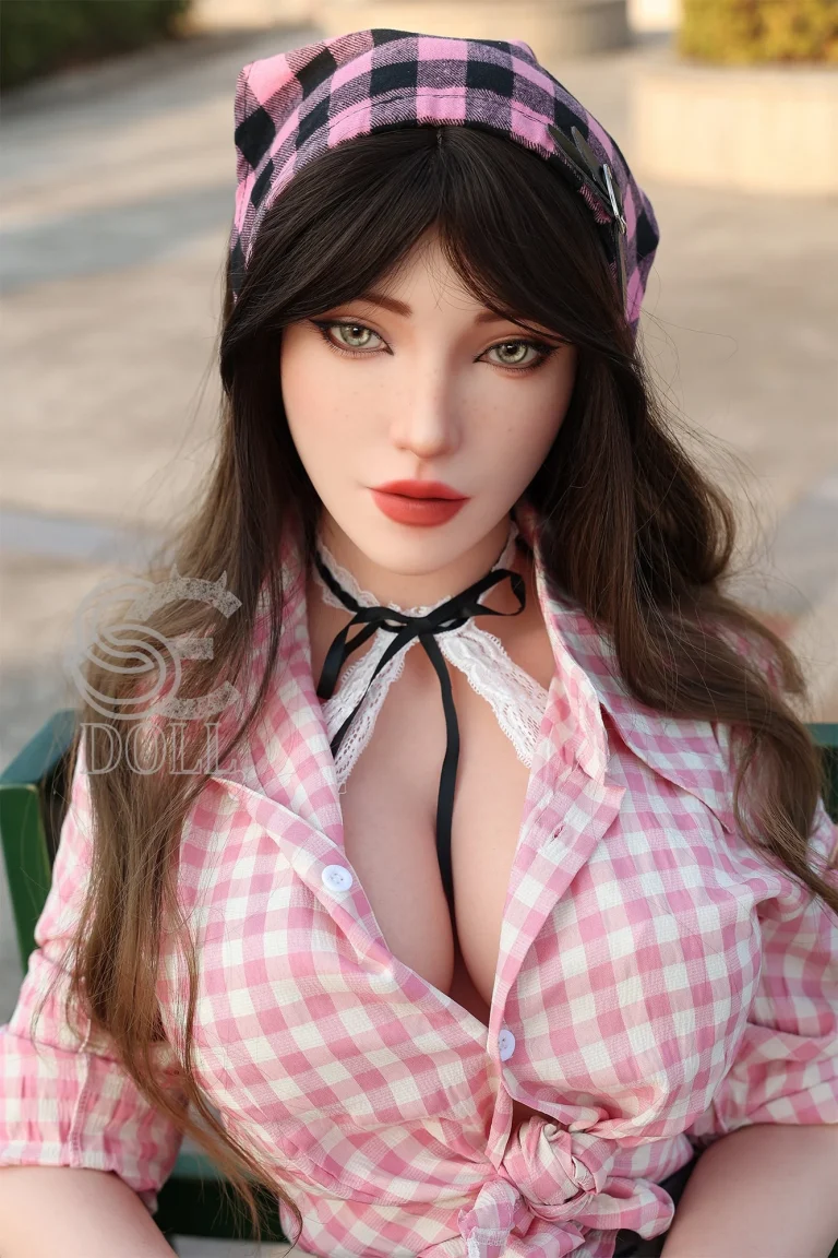 SEDOLL 161 cm bonnet E silicone Pro – Sylvia.B