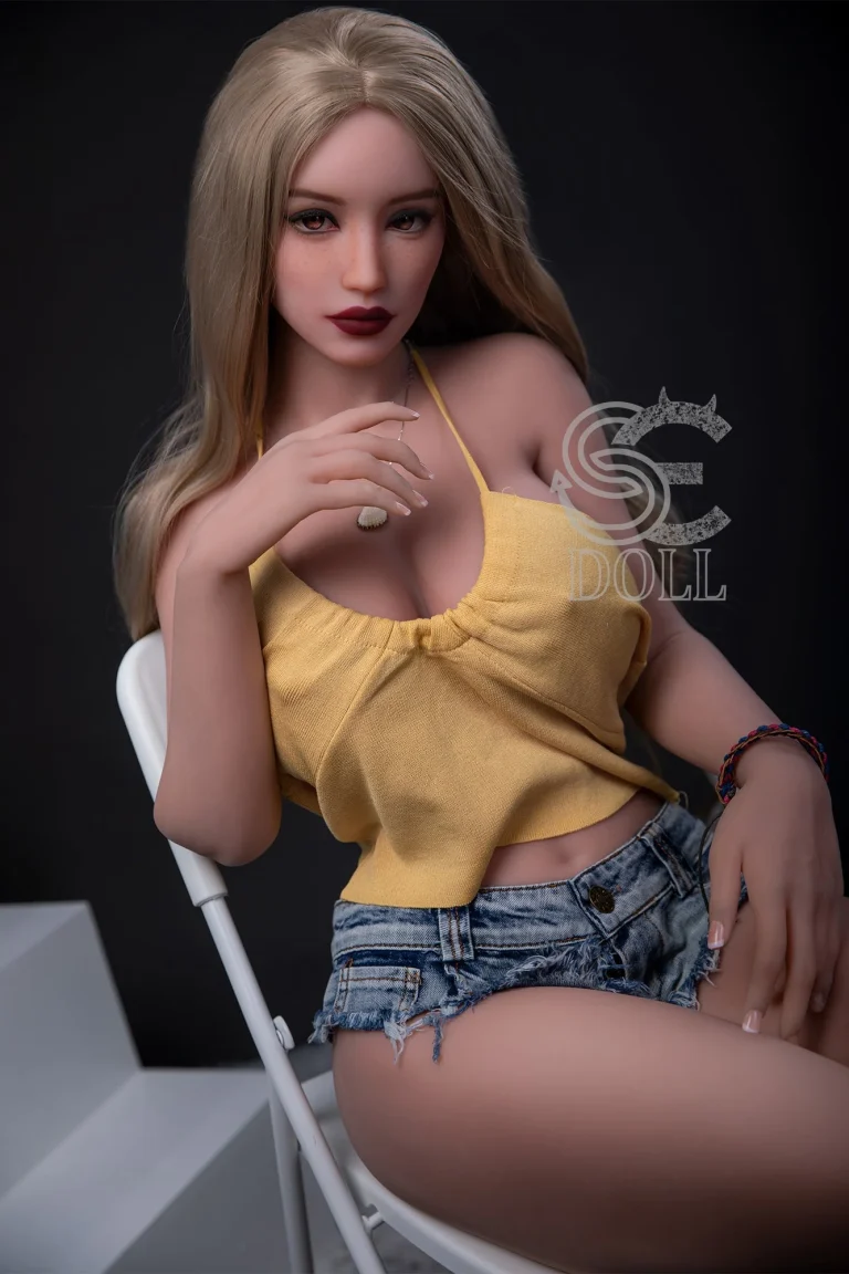 SEDOLL 161 cm bonnet F TPE – Amelia
