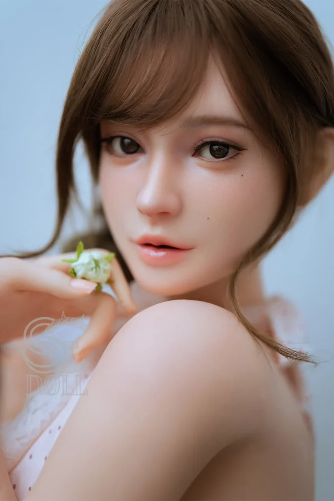 SEDOLL 163 cm bonnet C silicone Pro – Maya.B — vue 1