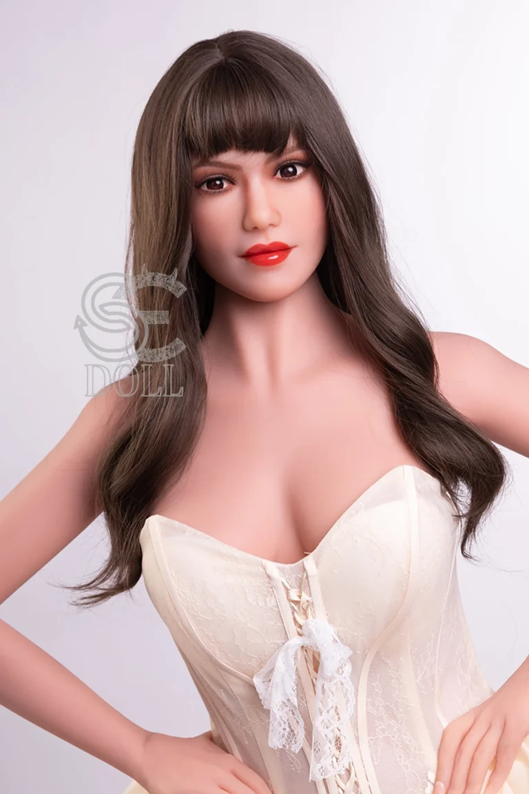 SEDOLL 163 cm bonnet E TPE – Mirela