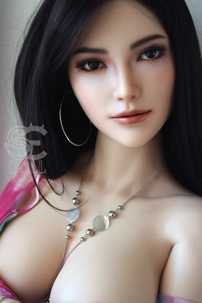 SEDOLL 165 cm bonnet C silicone Pro – Regina.I — vue 1