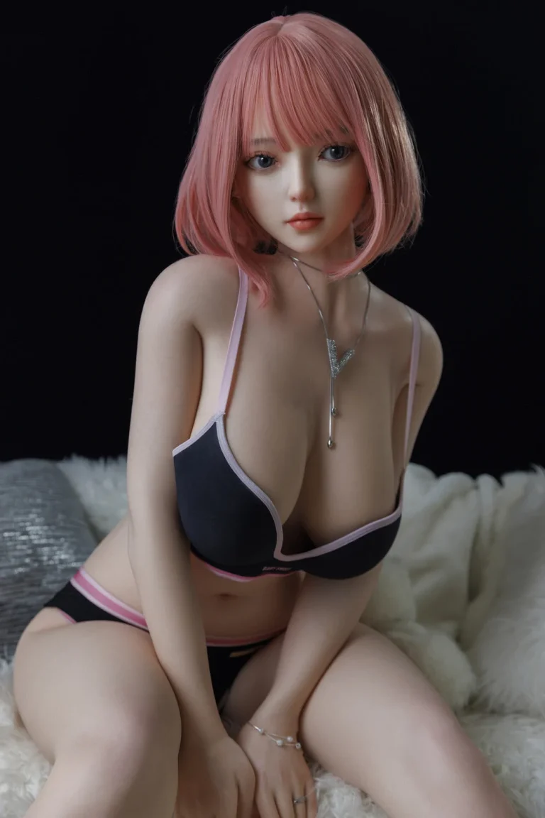 TAYU Doll 165 cm bonnet E silicone – April V4