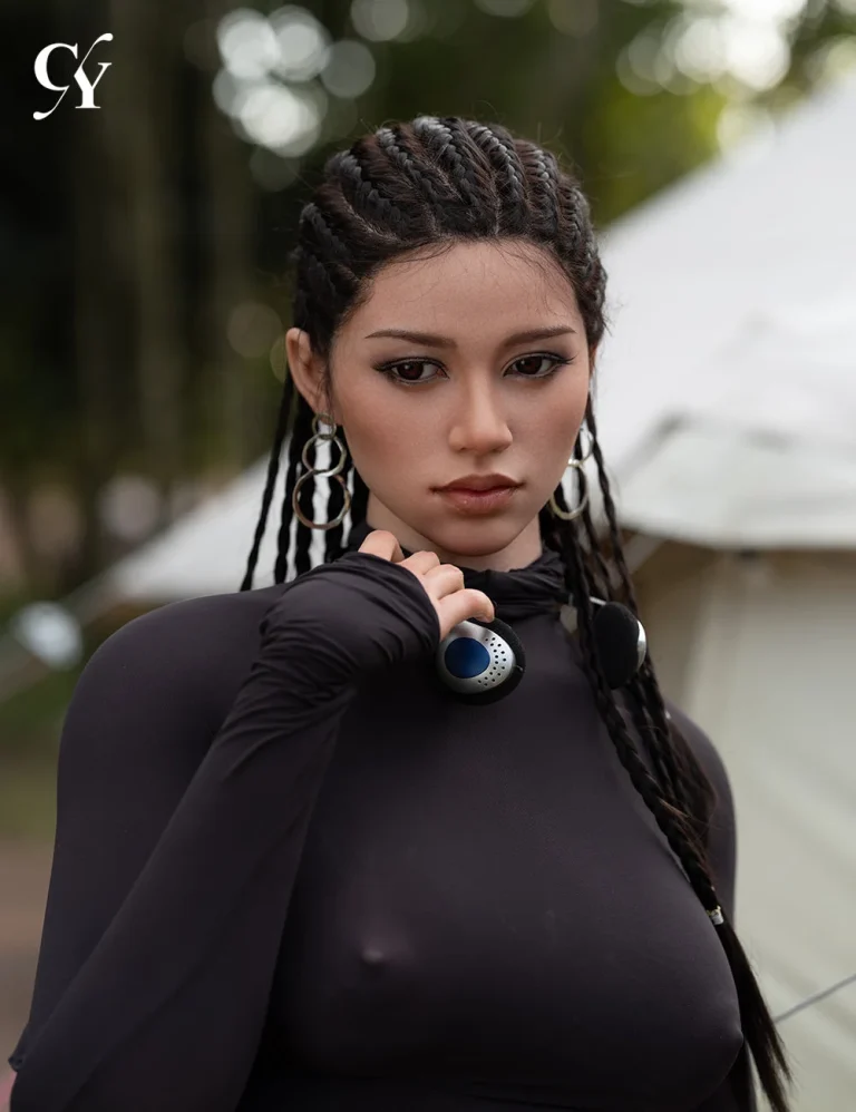 haut Cydoll 170 cm bonnet D – Amber V2