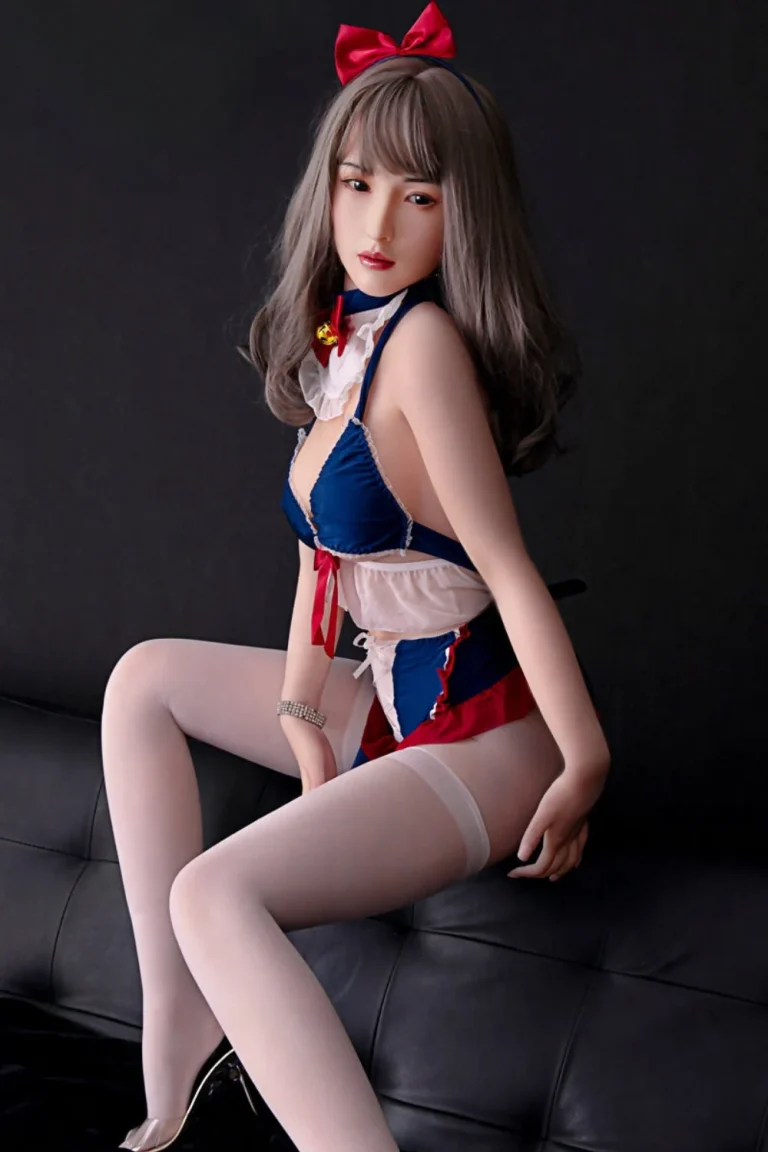 Zelex Doll Inspiration 155 cm bonnet C silicone – Salma