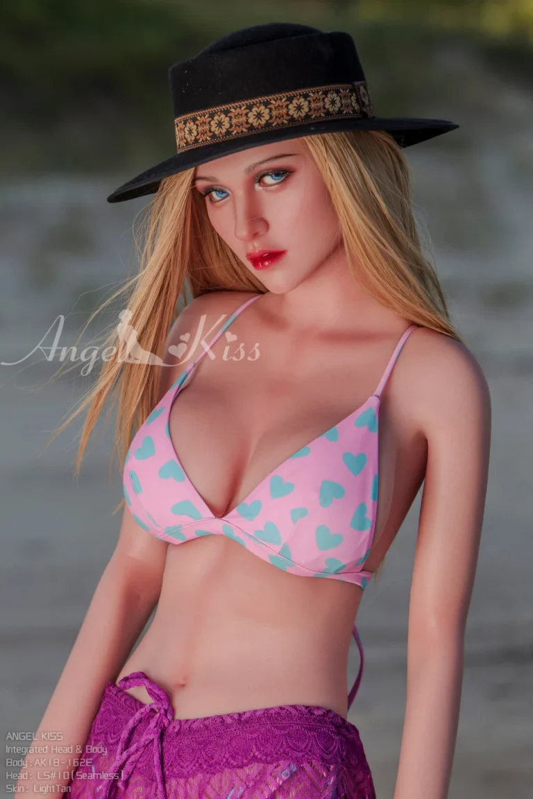 Angel Kiss Doll 162 cm silicone – Tahnee