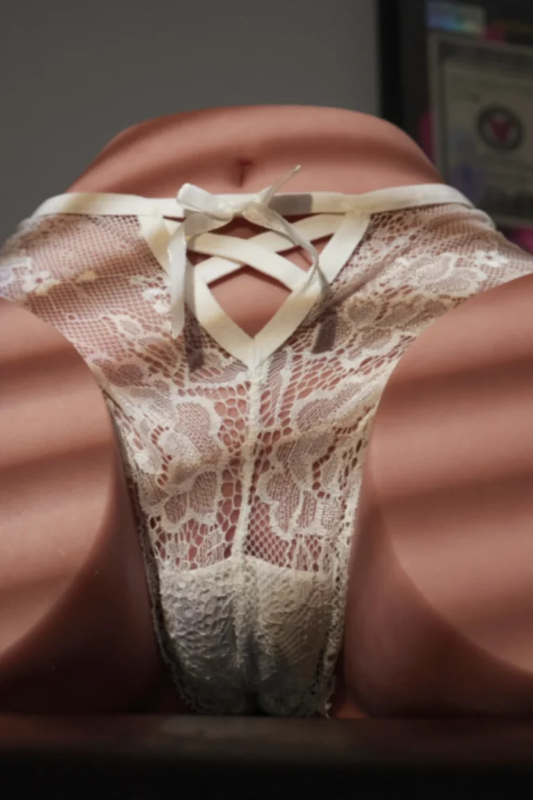 Climax Doll – RS-6 silicone Butt Buste (noir)
