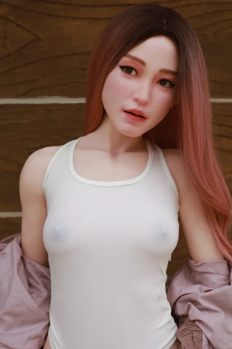 Climax Doll 157 cm bonnet C silicone – Hannah (mâchoire mobile)
