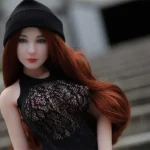 Climax Doll Mini 60 cm bonnet L silicone – Mani — vue 3